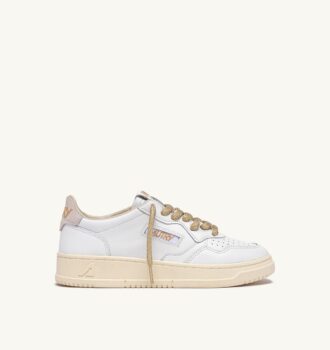 ZAPATILLAS BAJAS MEDALIST DE PIEL BLANCA Y DETALLES EN LUREX DORADO