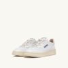 ZAPATILLAS BAJAS MEDALIST DE PIEL BLANCA Y ESPUMA TIDAL ZAPATILLAS BAJAS MEDALIST DE PIEL BLANCA Y ESPUMA TIDAL