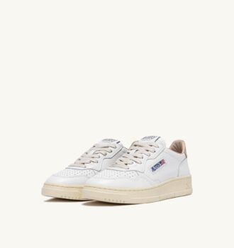 ZAPATILLAS BAJAS MEDALIST DE PIEL BLANCA Y ESPUMA TIDAL ZAPATILLAS BAJAS MEDALIST DE PIEL BLANCA Y ESPUMA TIDAL