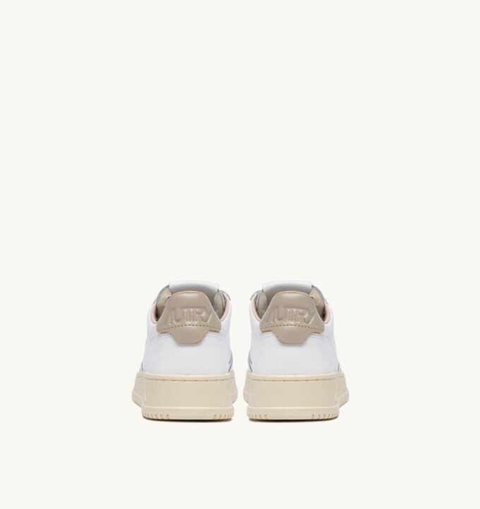 ZAPATILLAS BAJAS MEDALIST DE PIEL BLANCA Y ESPUMA TIDAL ZAPATILLAS BAJAS MEDALIST DE PIEL BLANCA Y ESPUMA TIDAL