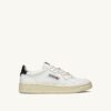 ZAPATILLAS BAJAS MEDALIST DE PIEL BLANCA Y NEGRA ZAPATILLAS BAJAS MEDALIST DE PIEL BLANCA Y NEGRA