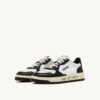 ZAPATILLAS BAJAS MEDALIST DE PIEL BLANCA Y NEGRA CON LETRAS ZAPATILLAS BAJAS MEDALIST DE PIEL BLANCA Y NEGRA CON LETRAS