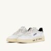 ZAPATILLAS BAJAS MEDALIST DE PIEL BLANCA Y NEGRA CON LETRAS ZAPATILLAS BAJAS MEDALIST DE PIEL BLANCA Y NEGRA CON LETRAS