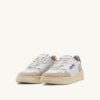 ZAPATILLAS BAJAS MEDALIST DE PIEL BLANCA Y NEGRA Y ANTE BEIGE ZAPATILLAS BAJAS MEDALIST DE PIEL BLANCA Y NEGRA Y ANTE BEIGE