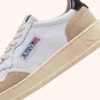 ZAPATILLAS BAJAS MEDALIST DE PIEL BLANCA Y NEGRA Y ANTE BEIGE ZAPATILLAS BAJAS MEDALIST DE PIEL BLANCA Y NEGRA Y ANTE BEIGE