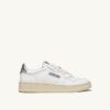 ZAPATILLAS BAJAS MEDALIST DE PIEL BLANCA Y PLATEADA