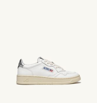 ZAPATILLAS BAJAS MEDALIST DE PIEL BLANCA Y PLATEADA