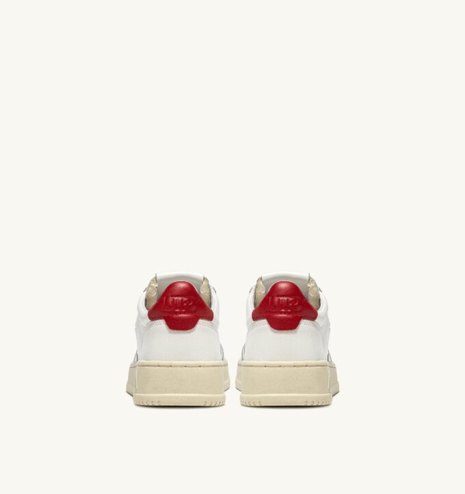 ZAPATILLAS BAJAS MEDALIST DE PIEL BLANCA Y ROJA ZAPATILLAS BAJAS MEDALIST DE PIEL BLANCA Y ROJA