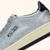 ZAPATILLAS BAJAS MEDALIST DE PIEL METALIZADA PLATEADA Y NEGRA ZAPATILLAS BAJAS MEDALIST DE PIEL METALIZADA PLATEADA Y NEGRA