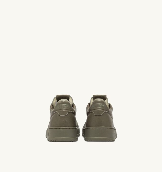 MEDALLISTA DE BASKETS LOW EN NAPPA COVERT GREEN MEDALLISTA DE BASKETS LOW EN NAPPA COVERT GREEN