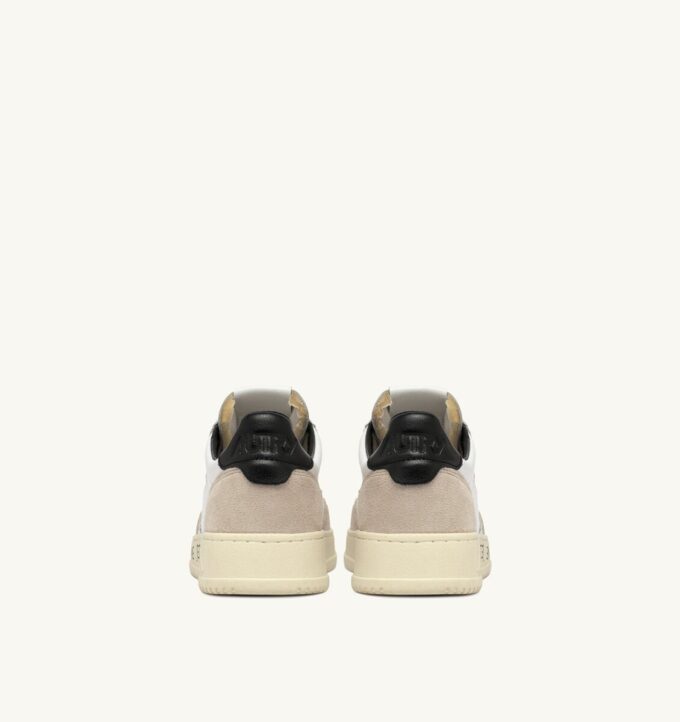 ZAPATILLAS BAJAS MEDALIST DE PIEL Y ANTE BLANCO Y NEGRO CON LETRAS ZAPATILLAS BAJAS MEDALIST DE PIEL Y ANTE BLANCO Y NEGRO CON LETRAS