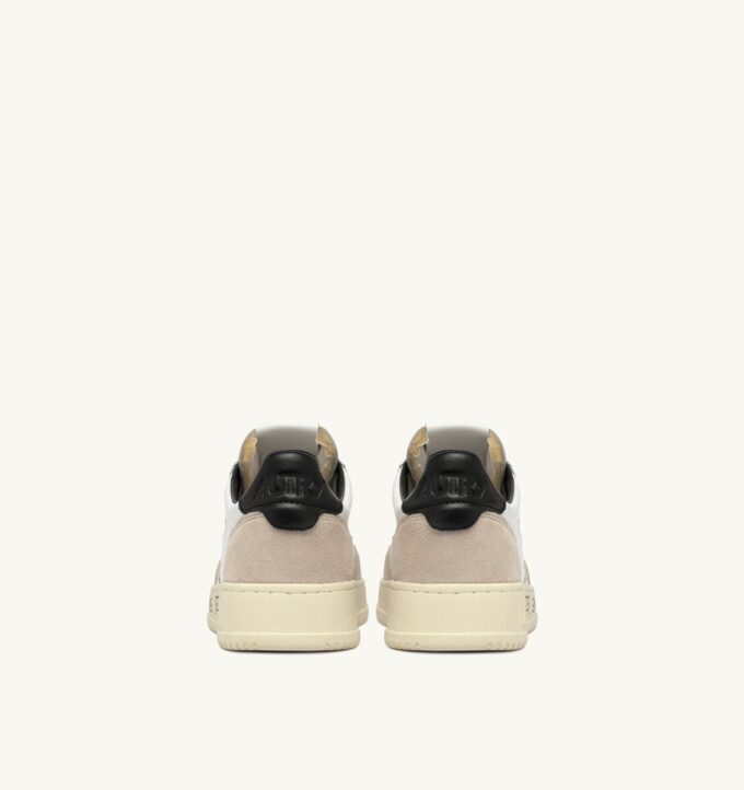 ZAPATILLAS BAJAS MEDALIST DE PIEL Y ANTE BLANCO Y NEGRO CON LETRAS ZAPATILLAS BAJAS MEDALIST DE PIEL Y ANTE BLANCO Y NEGRO CON LETRAS