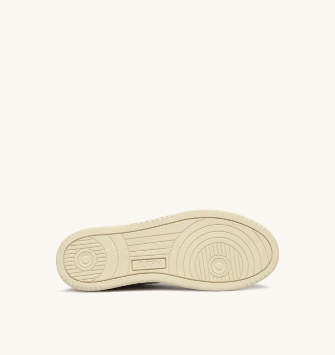 ZAPATILLAS BAJAS MEDALIST DE PIEL Y ANTE BLANCO Y NEGRO CON LETRAS ZAPATILLAS BAJAS MEDALIST DE PIEL Y ANTE BLANCO Y NEGRO CON LETRAS