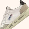 ZAPATILLAS BAJAS MEDALIST DE PIEL Y ANTE BLANCO Y NEGRO CON LETRAS ZAPATILLAS BAJAS MEDALIST DE PIEL Y ANTE BLANCO Y NEGRO CON LETRAS
