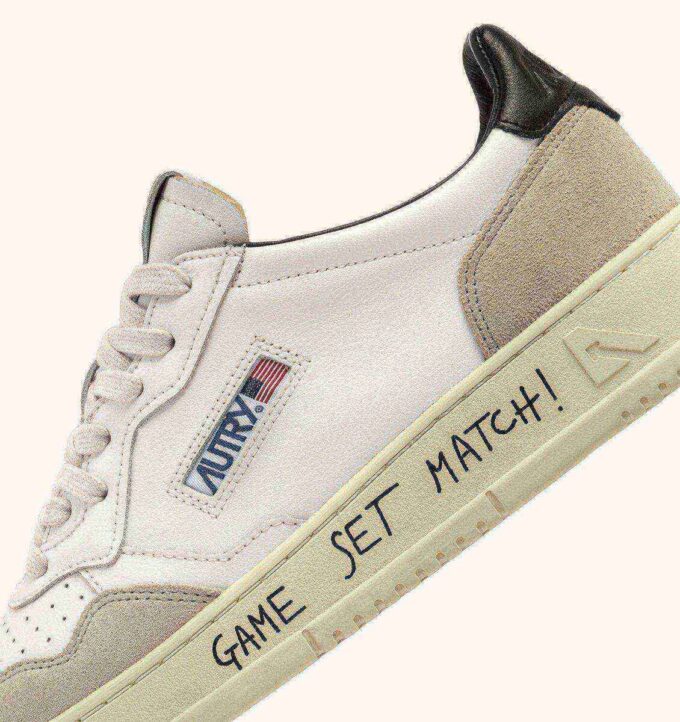 ZAPATILLAS BAJAS MEDALIST DE PIEL Y ANTE BLANCO Y NEGRO CON LETRAS ZAPATILLAS BAJAS MEDALIST DE PIEL Y ANTE BLANCO Y NEGRO CON LETRAS