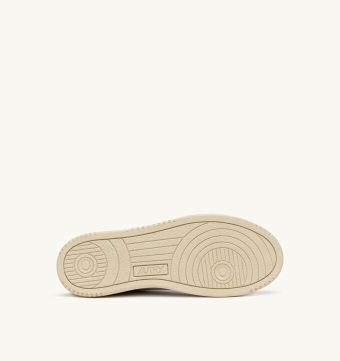 ZAPATILLAS BAJAS MEDALIST DE PIEL Y BLANCO MONTAÑA ZAPATILLAS BAJAS MEDALIST DE PIEL Y BLANCO MONTAÑA