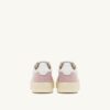 ZAPATILLAS BAJAS MEDALIST EN ANTE BLANCO Y PIEL POLVO ZAPATILLAS BAJAS MEDALIST EN ANTE BLANCO Y PIEL POLVO