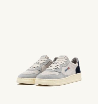 ZAPATILLAS BAJAS MEDALIST EN ANTE GRIS LOFT Y AZUL ESPACIAL