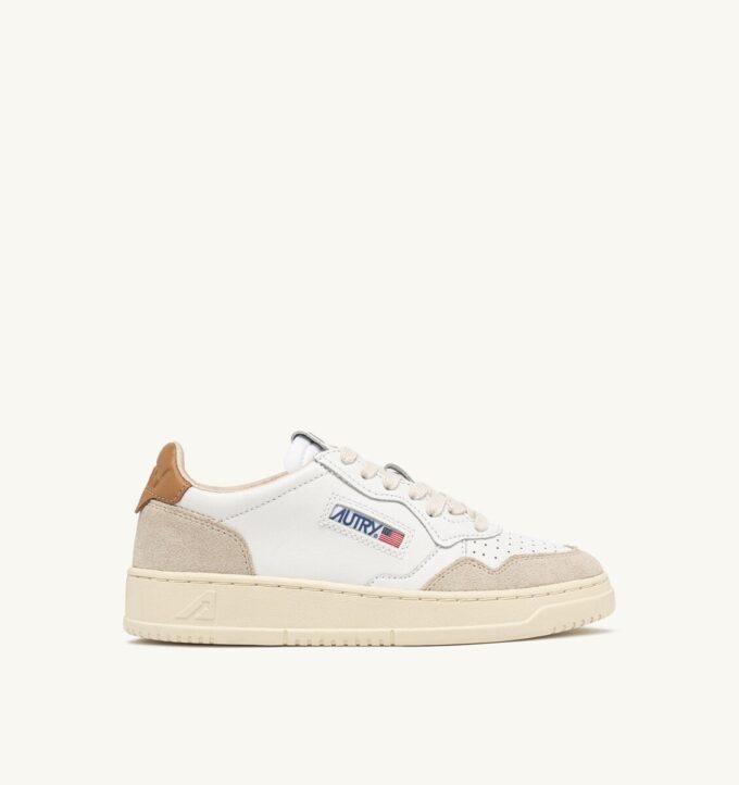 ZAPATILLAS BAJAS MEDALIST EN ANTE Y CUERO BLANCO Y MARRÓN ZAPATILLAS BAJAS MEDALIST EN ANTE Y CUERO BLANCO Y MARRÓN