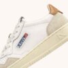 ZAPATILLAS BAJAS MEDALIST EN ANTE Y CUERO BLANCO Y MARRÓN ZAPATILLAS BAJAS MEDALIST EN ANTE Y CUERO BLANCO Y MARRÓN