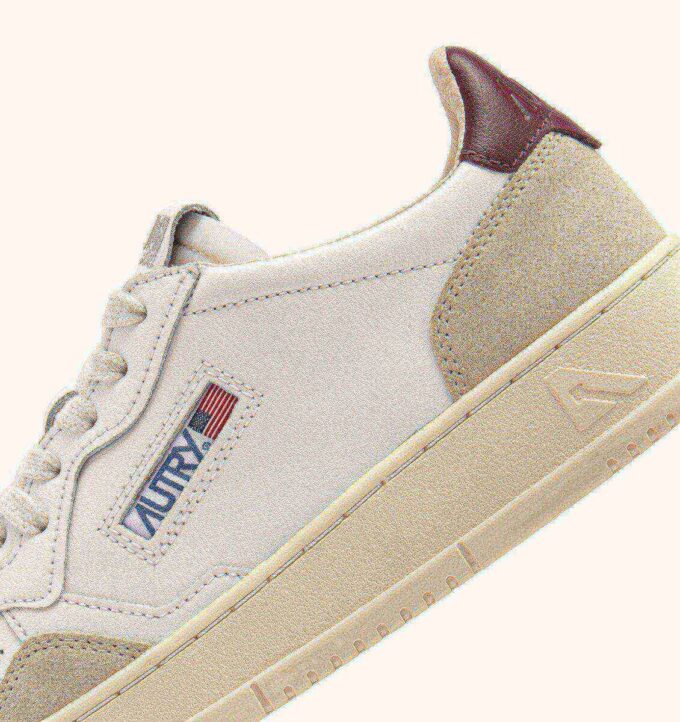 ZAPATILLAS BAJAS MEDALIST EN ANTE Y PIEL BLANCOS Y BURDEOS ZAPATILLAS BAJAS MEDALIST EN ANTE Y PIEL BLANCOS Y BURDEOS