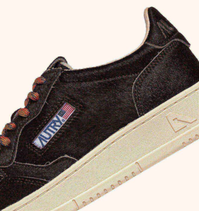 ZAPATILLAS BAJAS MEDALIST EN EFECTO PELO DE PONI MARRÓN CHOCOLATE