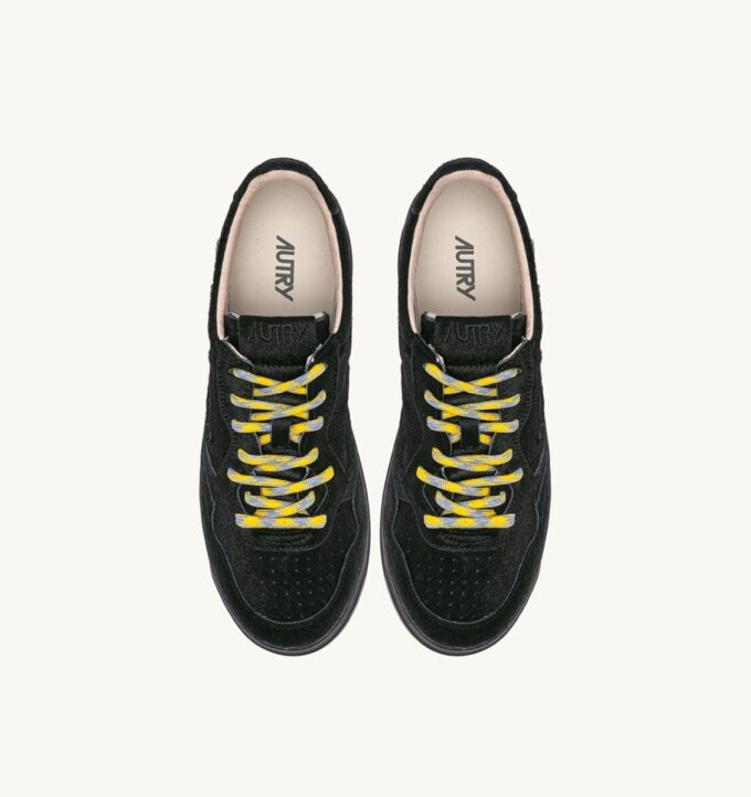 ZAPATILLAS BAJAS MEDALIST EN EFECTO PELO DE PONI NEGRO ZAPATILLAS BAJAS MEDALIST EN EFECTO PELO DE PONI NEGRO