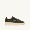 ZAPATILLAS BAJAS MEDALIST EN EFECTO PELO DE PONI VERDE MILITAR ZAPATILLAS BAJAS MEDALIST EN EFECTO PELO DE PONI VERDE MILITAR