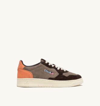 ZAPATILLAS BAJAS MEDALIST EN FANTA TRICOLOR MARRÓN Y ANTE MOKA