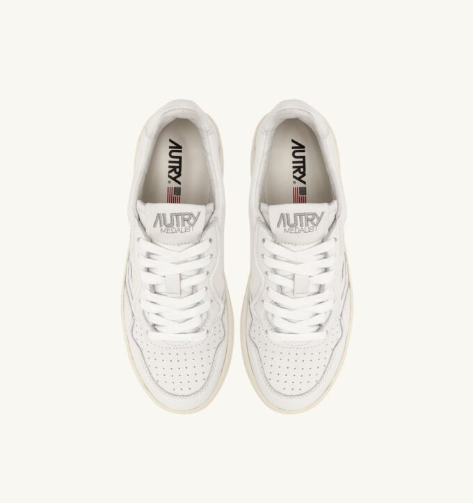 CESTAS MEDALISTA BAJAS EN NAPPA BLANCA SUPER SUAVE CESTAS MEDALISTA BAJAS EN NAPPA BLANCA SUPER SUAVE