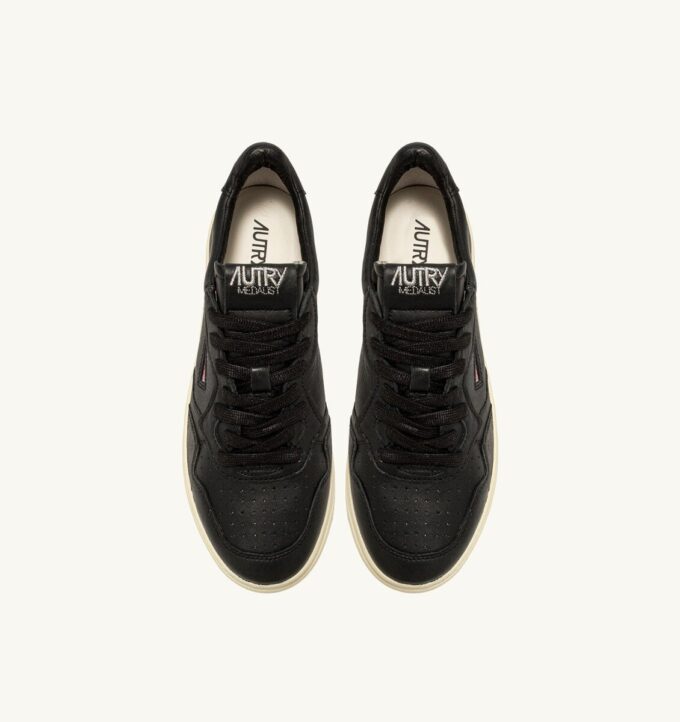 CESTA MEDALIST LOW EN NAPA NOIR SUPER SOFT CESTA MEDALIST LOW EN NAPA NOIR SUPER SOFT