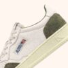 ZAPATILLAS BAJAS MEDALIST EN PIEL BLANCA Y ANTE MILITAR ZAPATILLAS BAJAS MEDALIST EN PIEL BLANCA Y ANTE MILITAR