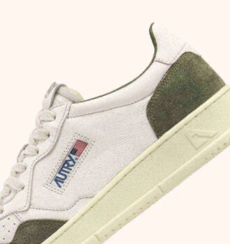 ZAPATILLAS BAJAS MEDALIST EN PIEL BLANCA Y ANTE MILITAR