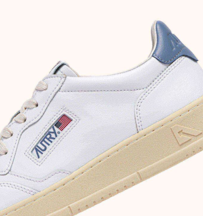 ZAPATILLAS BAJAS MEDALIST EN PIEL BLANCA Y TEMPEST ZAPATILLAS BAJAS MEDALIST EN PIEL BLANCA Y TEMPEST