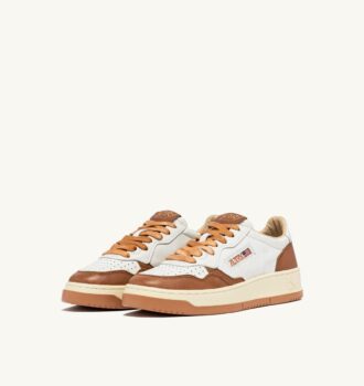 ZAPATILLAS BAJAS MEDALIST EN PIEL BLANCA Y TORMENTA DE ARENA