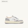 ZAPATILLAS BAJAS MEDALIST EN PIEL BLANCA Y VAPOR ZAPATILLAS BAJAS MEDALIST EN PIEL BLANCA Y VAPOR