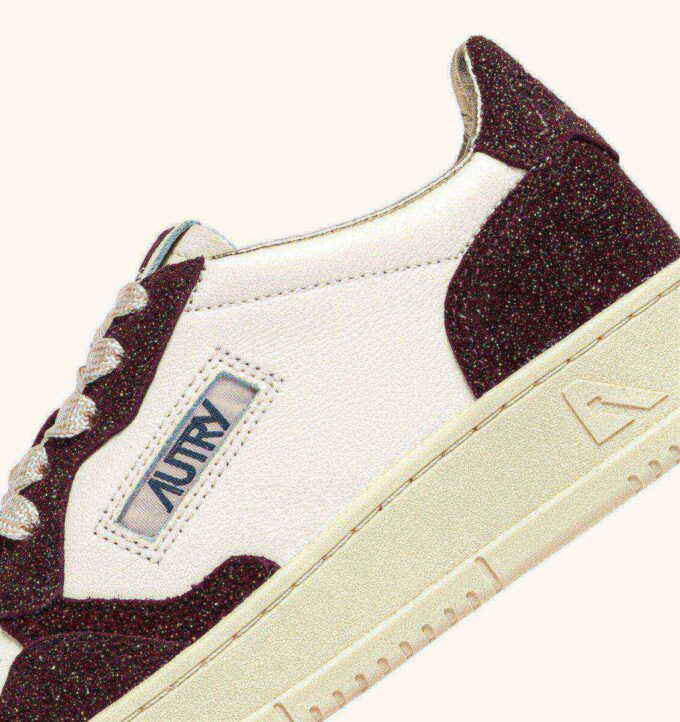 ZAPATILLAS BAJAS MEDALIST EN PIEL MARSHMALLOW Y AMARONE GLITTER ZAPATILLAS BAJAS MEDALIST EN PIEL MARSHMALLOW Y AMARONE GLITTER