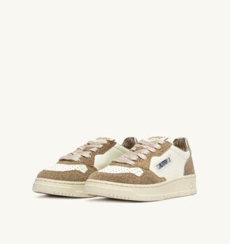 ZAPATILLAS BAJAS MEDALIST EN PIEL MARSHMALLOW Y BRILLO ARENA