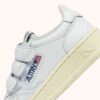 ZAPATILLAS BAJAS MEDALIST KIDSTRIPES DE PIEL BLANCA