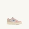 ZAPATILLAS BAJAS MEDALIST PARA NIÑO EN ANTE ROSA POLVO Y ARENA