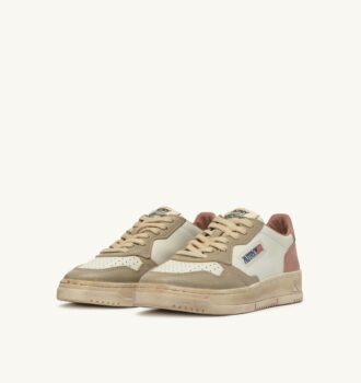 ZAPATILLAS BAJAS MEDALIST SUPER VINTAGE EN PIEL BLANCA CAMEO MARRÓN Y SAFARI