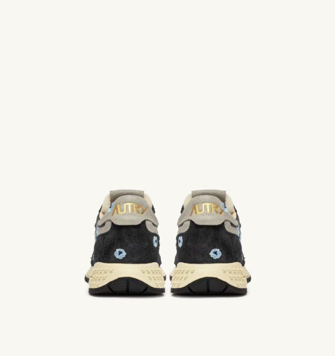 ZAPATILLAS BAJAS REELWIND CON BORDADO PHAN Y AZUL CELESTIAL ZAPATILLAS BAJAS REELWIND CON BORDADO PHAN Y AZUL CELESTIAL