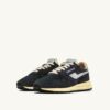 ZAPATILLAS BAJAS REELWIND DE ANTE Y PIEL DE NYLON EN TONOS CARBONO Y PLATEADO ZAPATILLAS BAJAS REELWIND DE ANTE Y PIEL DE NYLON EN TONOS CARBONO Y PLATEADO