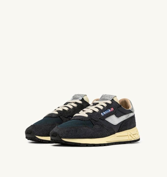 ZAPATILLAS BAJAS REELWIND DE ANTE Y PIEL DE NYLON EN TONOS CARBONO Y PLATEADO ZAPATILLAS BAJAS REELWIND DE ANTE Y PIEL DE NYLON EN TONOS CARBONO Y PLATEADO