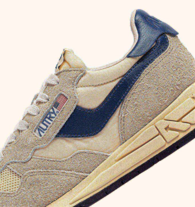 ZAPATILLAS BAJAS REELWIND DE NYLON, ANTE Y CUERO, COLOR CRUDO Y AZUL ENSIGN ZAPATILLAS BAJAS REELWIND DE NYLON, ANTE Y CUERO, COLOR CRUDO Y AZUL ENSIGN