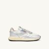 ZAPATILLAS BAJAS REELWIND DE NYLON BLANCO Y CUERO METALIZADO EN TONO PLATEADO ZAPATILLAS BAJAS REELWIND DE NYLON BLANCO Y CUERO METALIZADO EN TONO PLATEADO