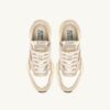 ZAPATILLAS BAJAS REELWIND DE NYLON BLANCO Y PIEL METALIZADA EN TONO DORADO ZAPATILLAS BAJAS REELWIND DE NYLON BLANCO Y PIEL METALIZADA EN TONO DORADO