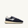 ZAPATILLAS BAJAS REELWIND DE NYLON Y ANTE AZUL ESPACIAL Y BLANCO ZAPATILLAS BAJAS REELWIND DE NYLON Y ANTE AZUL ESPACIAL Y BLANCO