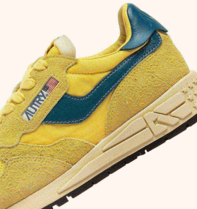 ZAPATILLAS BAJAS REELWIND EN AMARILLO Y ANTE Y NYLON CORSAIR ZAPATILLAS BAJAS REELWIND EN AMARILLO Y ANTE Y NYLON CORSAIR