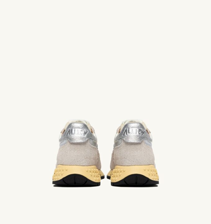 ZAPATILLAS BAJAS REELWIND EN ANTE Y NYLON BLANCOS Y PLATEADOS ZAPATILLAS BAJAS REELWIND EN ANTE Y NYLON BLANCOS Y PLATEADOS